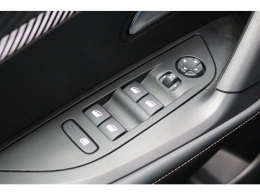 Peugeot 2008 1.2 PureT. 100PK Allure Carplay-android/Camera/Cruise-control/Stoelverwarming ActivLease financial lease