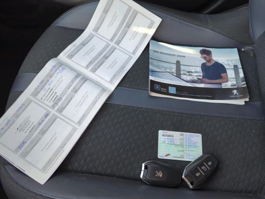 Peugeot 2008 1.2 PureTech Blue Lease Allure NL-AUTO | DEALER ONDERHOUDEN | NAVI ActivLease financial lease