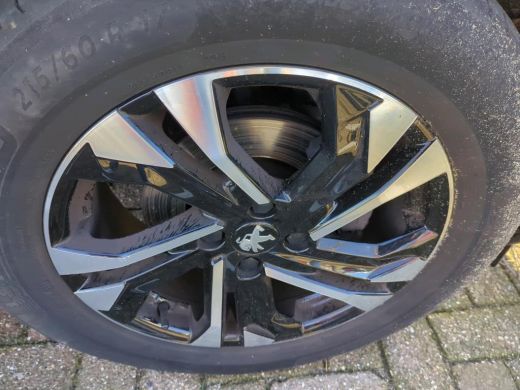 Peugeot 2008 1.2 PureTech Blue Lease Allure NL-AUTO | DEALER ONDERHOUDEN | NAVI ActivLease financial lease