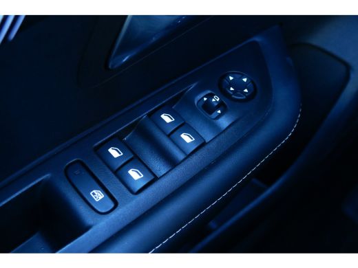 Peugeot 208 1.2 PURETECH 100PK 5-DRS ALLURE / NAVI / CLIMA / LED / PDC / 16" LMV / CAMERA / BLUETOOTH / CRUIS... ActivLease financial lease