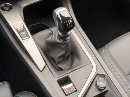 Peugeot 308 Active Pack Business AGR Comfort stoelen met stoel verwaming | Adeptieve cruise control | Parkeer... ActivLease financial lease
