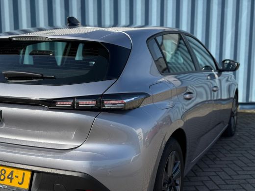 Peugeot 308 Active Pack Business Comfort stoelen met stoel verwaming | Adeptieve cruise control | Parkeersens... ActivLease financial lease