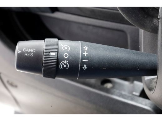 Peugeot Boxer 2.0 BlueHDI 130pk L2H2 Pro Airco/Camera 04-2019 ActivLease financial lease