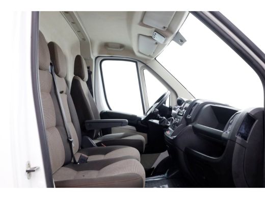 Peugeot Boxer 2.0 BlueHDI 130pk L2H2 Pro Airco/Camera 04-2019 ActivLease financial lease