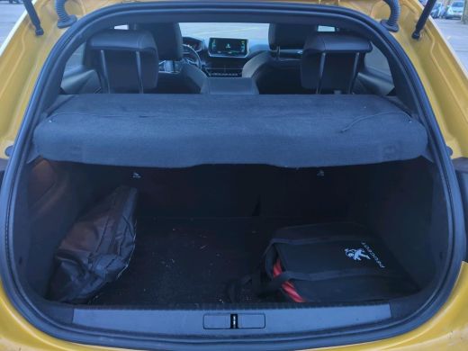 Peugeot e-208 EV GT Pack 50 kWh NL-AUTO | PANODAK | 360 CAMERA ActivLease financial lease