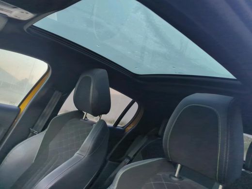 Peugeot e-208 EV GT Pack 50 kWh NL-AUTO | PANODAK | 360 CAMERA ActivLease financial lease