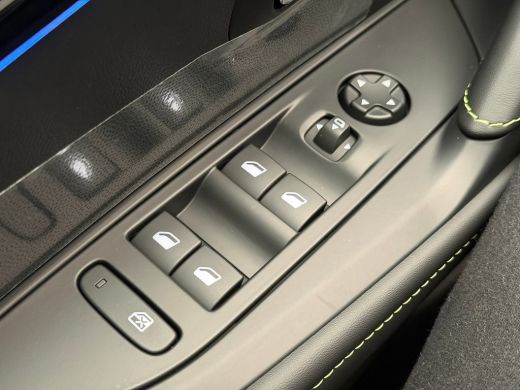 Peugeot e-208 GT | Adaptieve cruise control met Stop&Go functie | Elektrische parkeerrem | Elektrische parkeerrem ActivLease financial lease