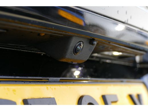 Peugeot e-3008 73KWH 325PK DUAL MOTOR LAUNCH EDITION AUTOMAAT / NAVI / LEDER / CLIMA / PDC / CAMERA V+A / PANO.D... ActivLease financial lease