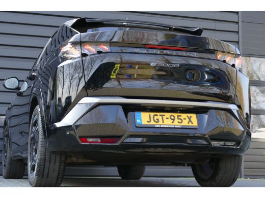 Peugeot e-3008 73KWH 325PK DUAL MOTOR LAUNCH EDITION AUTOMAAT / NAVI / LEDER / CLIMA / PDC / CAMERA V+A / PANO.D... ActivLease financial lease