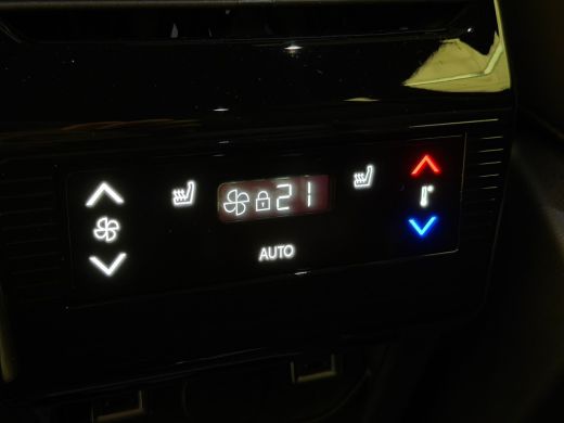 Peugeot e-5008 GT Exclusive 73 kWh | 2 stoelen op derde rij | Achteruitrijcamera | Apple Carplay/Android Auto|te... ActivLease financial lease