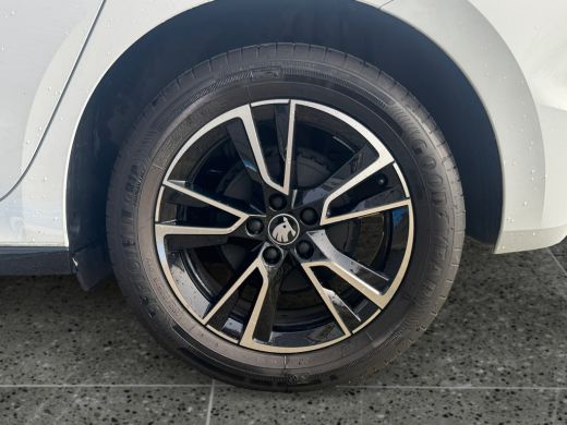 Skoda Fabia 1.0 115pk TSI Monte Carlo KESSY - Keyless Entry Start Stop | Achteruitrijcamera | 	Getinte & warm... ActivLease financial lease