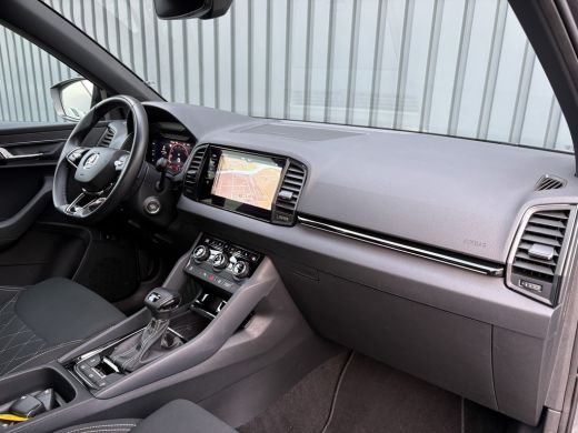 Skoda Karoq 1.5 TSI ACT Sportline Business | Elk. A-klep | Camera | Lane Assist | Stoel & Stuur verw. | Prijs... ActivLease financial lease