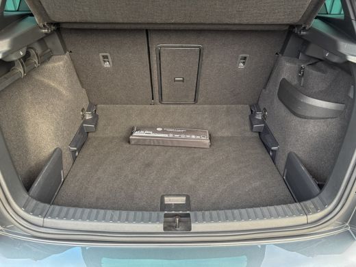 Skoda Karoq 1.5 TSI ACT Sportline Business | Elk. A-klep | Camera | Lane Assist | Stoel & Stuur verw. | Prijs... ActivLease financial lease