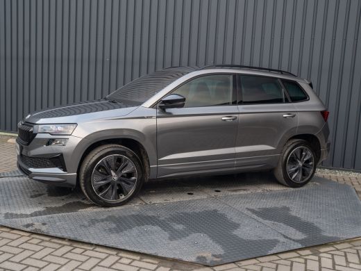 Skoda Karoq 1.5 TSI ACT Sportline Business | Elk. A-klep | Camera | Lane Assist | Stoel & Stuur verw. | Prijs... ActivLease financial lease