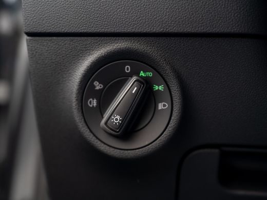 Skoda Karoq 1.5 TSI ACT Sportline Business | Elk. A-klep | Camera | Lane Assist | Stoel & Stuur verw. | Prijs... ActivLease financial lease