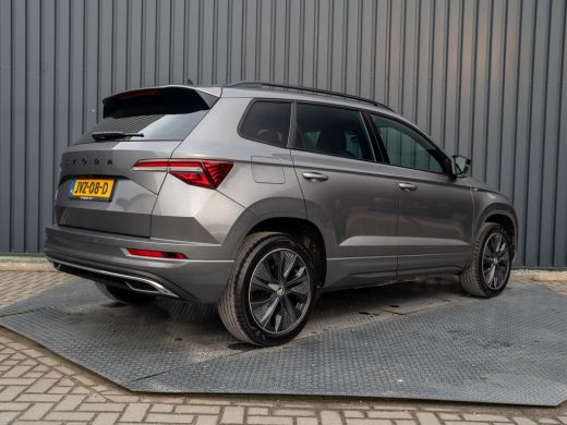 Skoda Karoq 1.5 TSI ACT Sportline Business | Leder | Camera | Adapt. Cruise control | Stoel & Stuur verw. | P... ActivLease financial lease