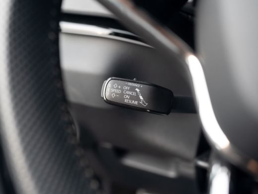 Skoda Karoq 1.5 TSI ACT Sportline Business | Leder | Camera | Adapt. Cruise control | Stoel & Stuur verw. | P... ActivLease financial lease