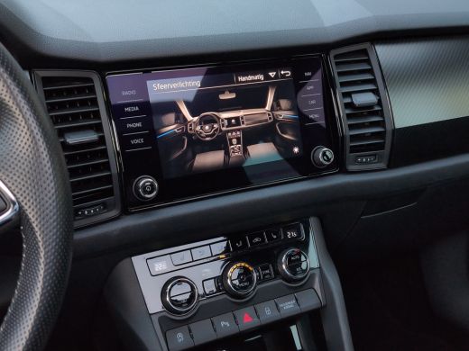 Skoda Kodiaq 1.5 TSI Sportline Business | Adap. cruise control | Pano | Camera | Stoelverwarming | | Achteruit... ActivLease financial lease