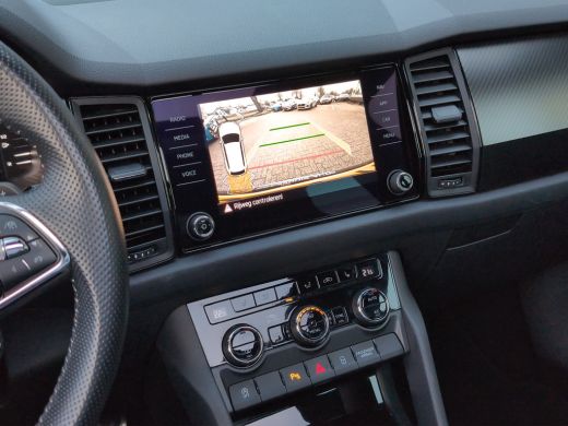 Skoda Kodiaq 1.5 TSI Sportline Business | Adap. cruise control | Pano | Camera | Stoelverwarming | | Achteruit... ActivLease financial lease