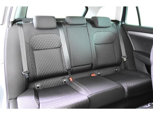 Skoda Superb Combi 2.0 TDI *1ste Eigenaar*Navigatie*Stoelverwarming* ActivLease financial lease