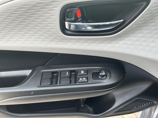 Suzuki Swift 1.2 Select Smart Hybrid ActivLease financial lease