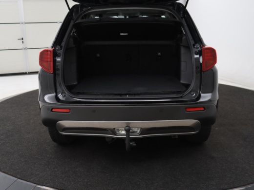 Suzuki Vitara 1.4 Boosterjet Style Smart Hybrid | Panoramadak | Leder/Alcantara | Stoelverwarming | Trekhaak | ... ActivLease financial lease