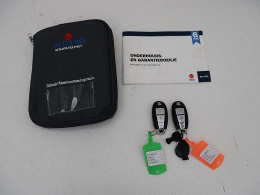 Suzuki Vitara 1.4 Boosterjet Style Smart Hybrid | Panoramadak | Leder/Alcantara | Stoelverwarming | Trekhaak | ... ActivLease financial lease