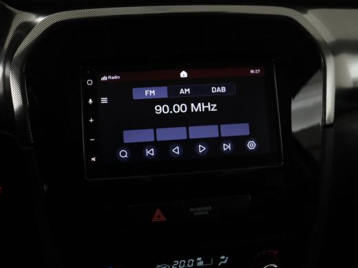 Suzuki Vitara 1.4 Boosterjet Style Smart Hybrid | Panoramadak | Leder/Alcantara | Stoelverwarming | Trekhaak | ... ActivLease financial lease