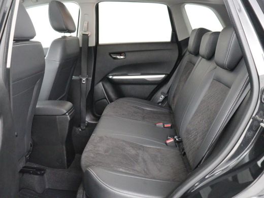 Suzuki Vitara 1.4 Boosterjet Style Smart Hybrid | Panoramadak | Leder/Alcantara | Stoelverwarming | Trekhaak | ... ActivLease financial lease