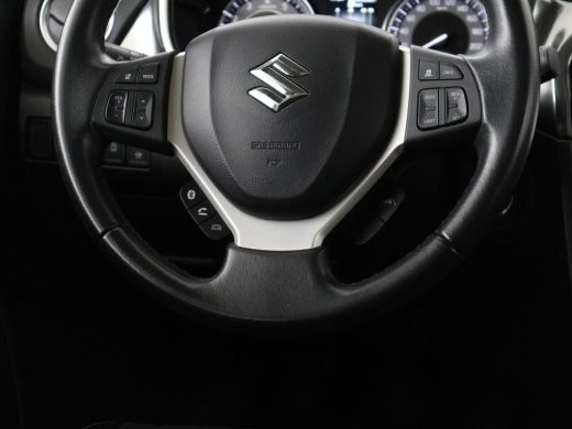 Suzuki Vitara 1.4 Boosterjet Style Smart Hybrid | Panoramadak | Leder/Alcantara | Stoelverwarming | Trekhaak | ... ActivLease financial lease