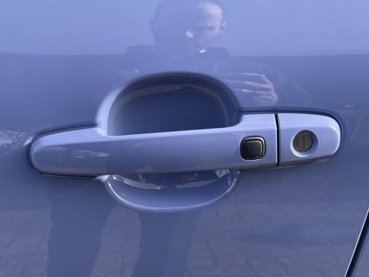 Toyota Aygo Hybrid 115 envy ActivLease financial lease