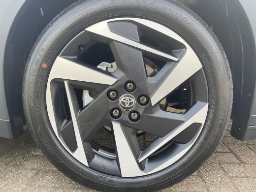 Toyota Aygo Hybrid 115 envy ActivLease financial lease