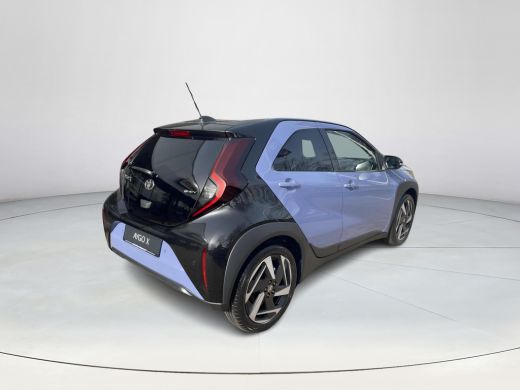 Toyota Aygo Hybrid 115 envy ActivLease financial lease