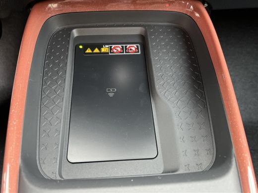 Toyota Aygo Hybrid 115 pulse | Cinnamon met zwart dak | Nieuw uit voorraad leverbaar | ActivLease financial lease