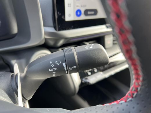 Toyota C-HR 2.0 Plug-in Hybrid 220 GR SPORT ActivLease financial lease