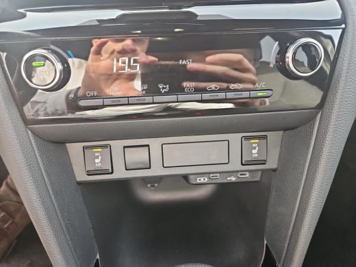 Toyota Yaris Cross 1.5 Hybrid 115 First Edition ActivLease financial lease