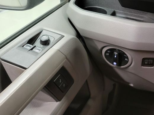 Volkswagen Crafter 2.0TDI 140pk L4/H3 3000kg Trekgewicht Euro 6! ActivLease financial lease