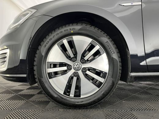 Volkswagen e-Golf {SOH-88%} (INCL-BTW) *HEATPUMP | ADAPTIVE-CRUISE | FULL-LED | DIGI-COCKPIT | NAVI-FULLMAP | CAMER... ActivLease financial lease