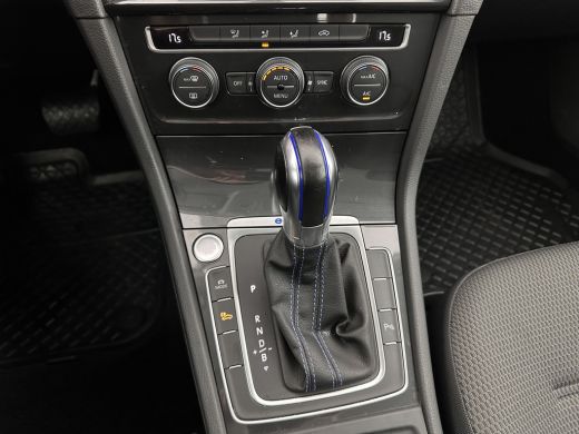 Volkswagen e-Golf {SOH-91%} (INCL-BTW) Aut. *HEATPUMP | ADAPTIVE-CRUISE | DIGI-COCKPIT | FULL-LED | NAVI-FULLMAP | ... ActivLease financial lease