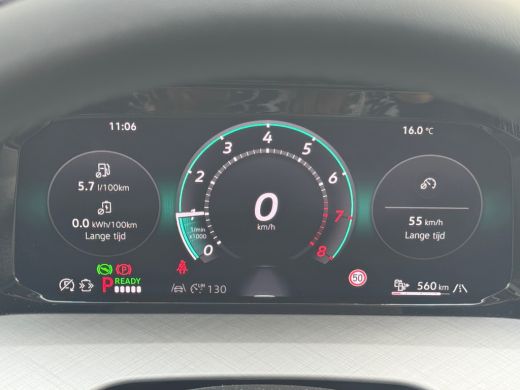 Volkswagen Golf 1.5 204pk eHybrid Life Edition Zijruiten achter en achterruit getint | Navigatie 'Discover' | Ach... ActivLease financial lease