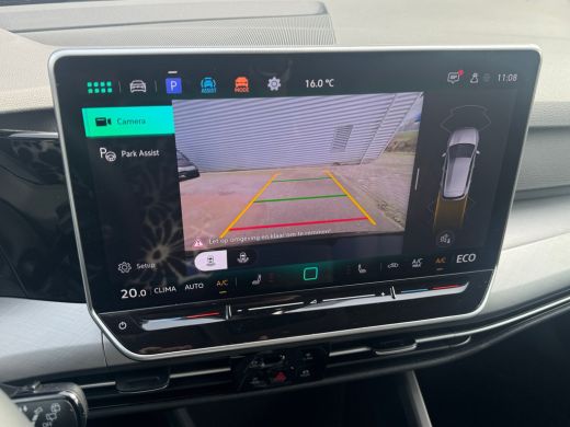 Volkswagen Golf 1.5 204pk eHybrid Life Edition Zijruiten achter en achterruit getint | Navigatie 'Discover' | Ach... ActivLease financial lease