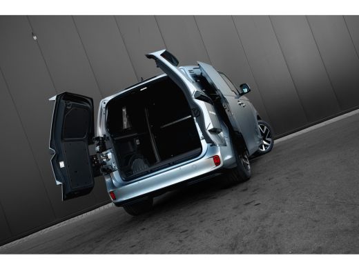 Volkswagen ID. Buzz Cargo Bulli 4-Motion | Achterdeuren | 360 Camera | IQ-Light | Trekhaak | 20 " ActivLease financial lease