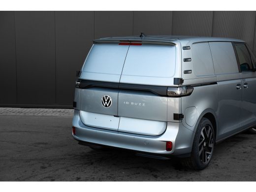 Volkswagen ID. Buzz Cargo Bulli 4-Motion | Achterdeuren | 360 Camera | IQ-Light | Trekhaak | 20 " ActivLease financial lease
