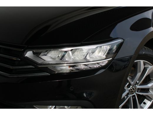 Volkswagen Passat 1.5 TSI Business | Adaptieve cruise control | Climate control | Keyless start | Apple carplay | ActivLease financial lease