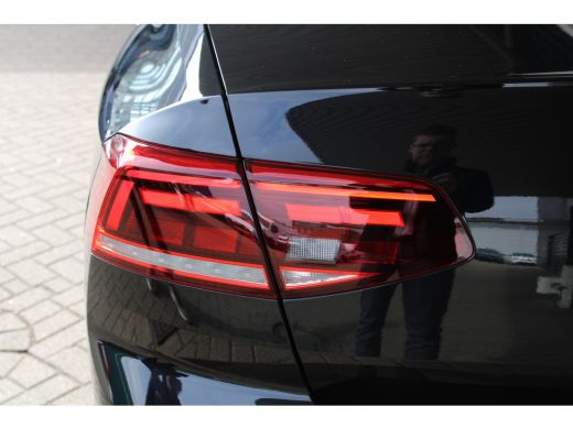 Volkswagen Passat 1.5 TSI Business | Adaptieve cruise control | Climate control | Keyless start | Apple carplay | ActivLease financial lease