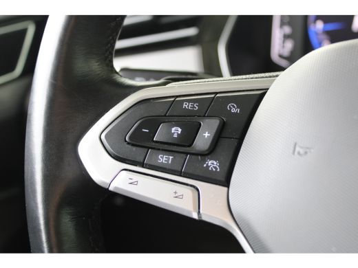 Volkswagen Passat 1.5 TSI Business | Adaptieve cruise control | Climate control | Keyless start | Apple carplay | ActivLease financial lease