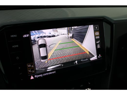 Volkswagen Passat 1.5 TSI Business | Adaptieve cruise control | Climate control | Keyless start | Apple carplay | ActivLease financial lease