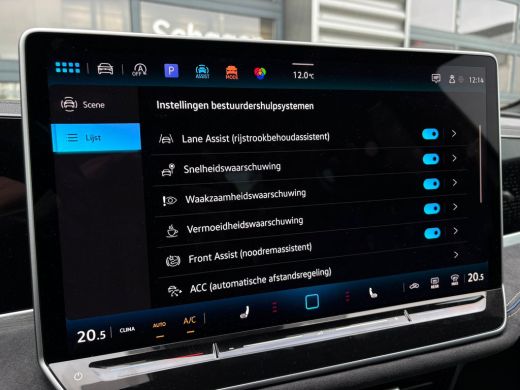 Volkswagen Passat Variant 1.5 eTSI R-Line Edition | Trekhaak | Panoramadak | Eletrische A-klep | Head up Display | ... ActivLease financial lease