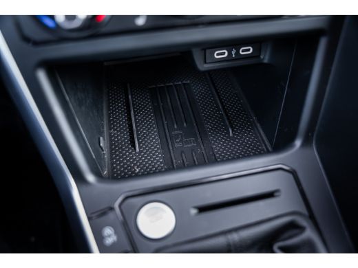 Volkswagen Polo 1.0 TSI Life Edition 95PK | Achteruitrijcamera | Airco | Hill hold functie ActivLease financial lease