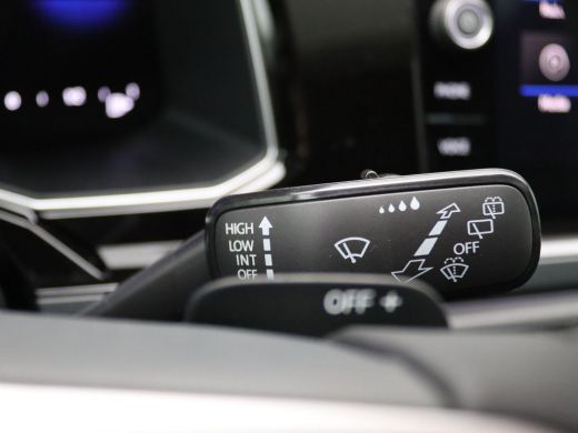 Volkswagen Polo 1.0 TSI R-Line Edition 110PK DSG Pano-Schuifdak, Keyless, Matrix LED-Verlichting, Side Assist, Ad... ActivLease financial lease